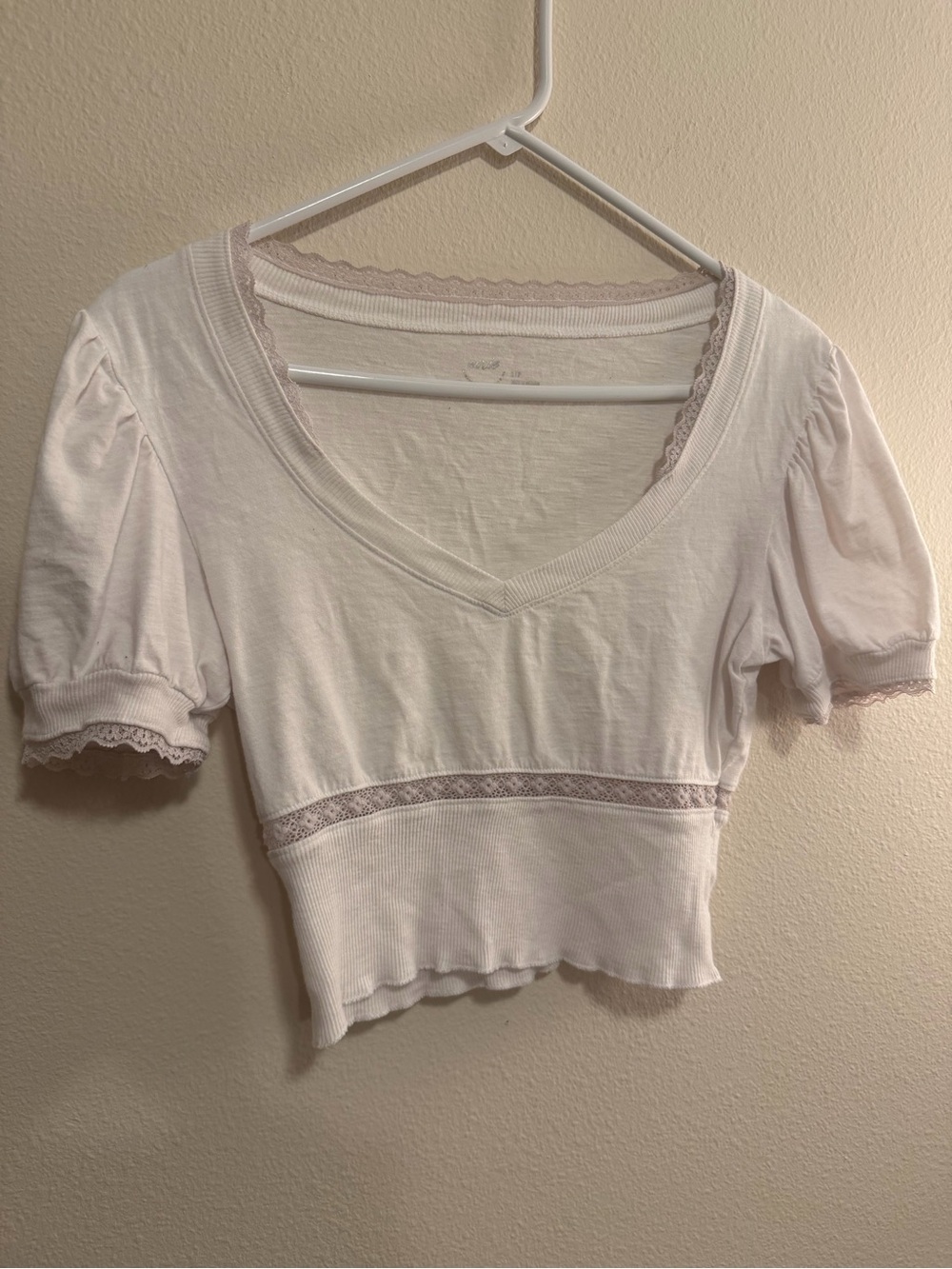 aerie Light Pink Lace-Trim V-Neck Cropped Top